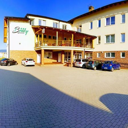 Agrohotel Tri Brezy Hrustin Exterior foto